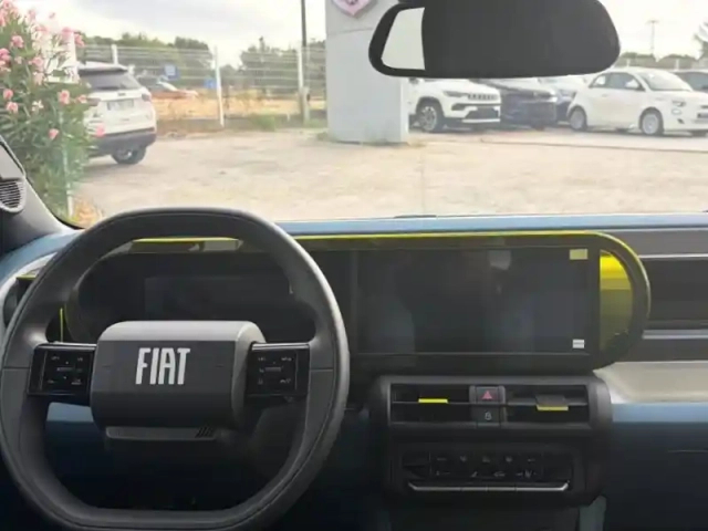Fiat Panda grande  electrique 113ch icône — photo 9