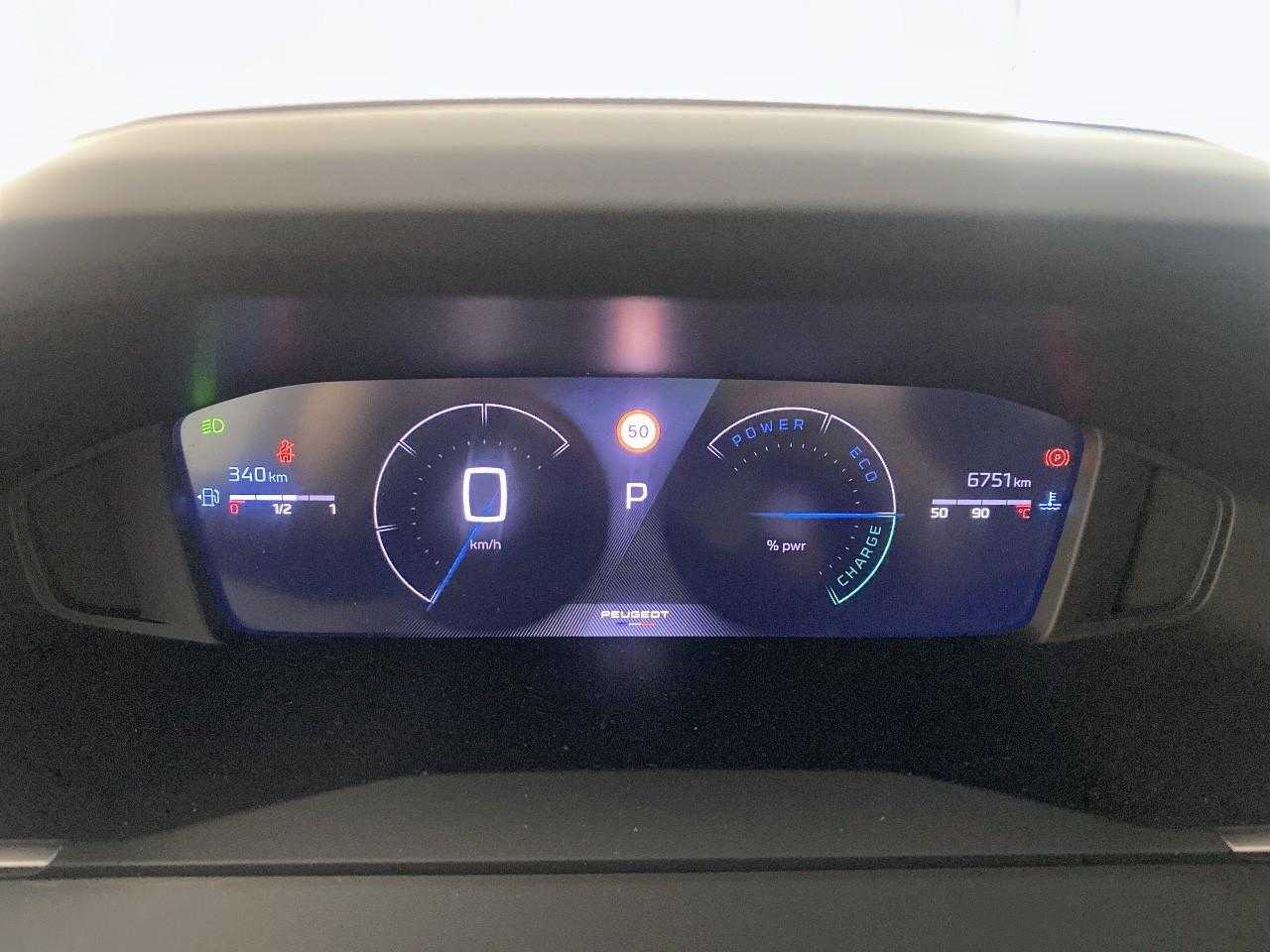 Peugeot 2008 hybrid 145 ch e-dcs6 allure — photo 13