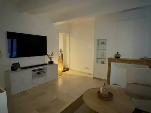 Maison de village à vendre 5 pièces VINS SUR CARAMY (83)