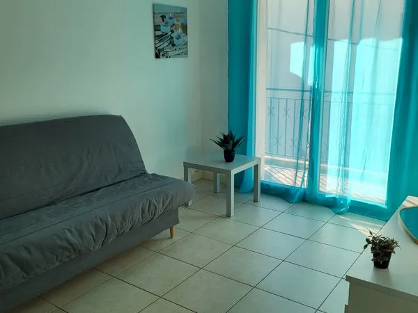 Loue studio meublé en parfait état