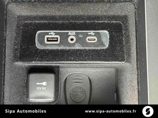 Alfa Romeo Stelvio 2.2 160 ch at8 — photo 34