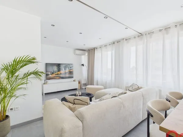 Appartement 2 pièces 79 m²