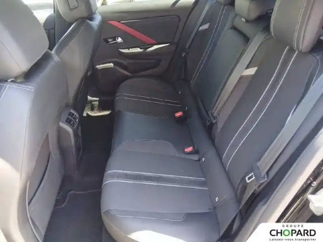 Opel Astra hybrid 180 ch bva8 — photo 18