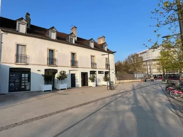 Bureaux 278 m²