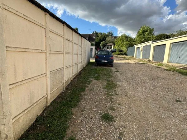 Place de Parking 🅿️ à 8 min à pied de la Gare Lagny / Thorigny sur Marne