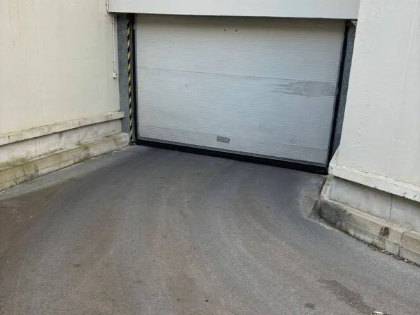 Parking 10 m²