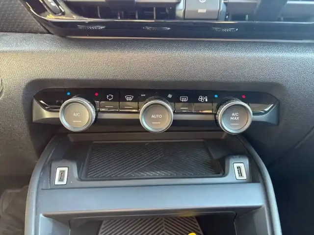 Citroën C4 puretech 130 s&amp;s eat8 — photo 21