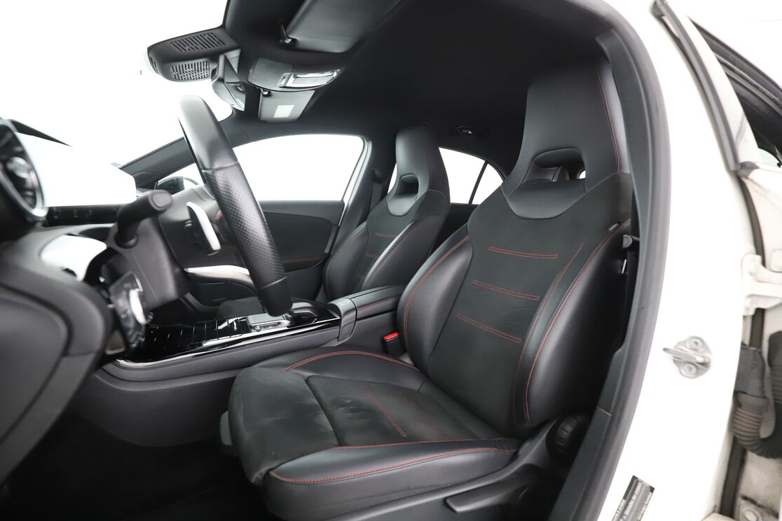 Mercedes-Benz Classe A 200 d AMG Line 8G-DCT — photo 9