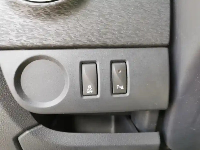 Dacia Dokker silver line 1.6 sce 102 ch bvm — photo 13