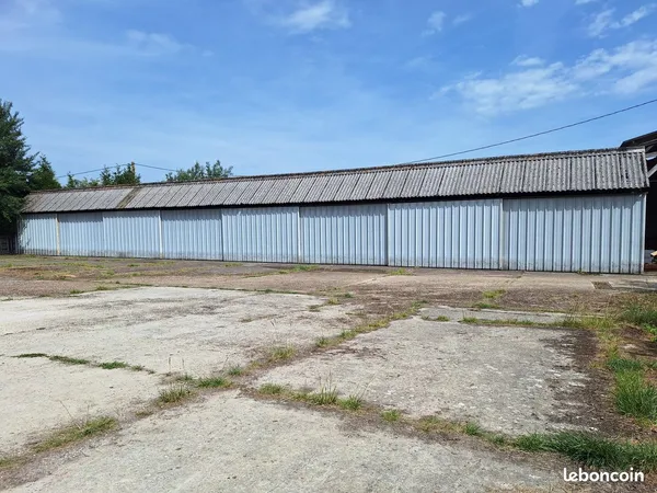 Stationnement Location Livarot-Pays-d'Auge   50€