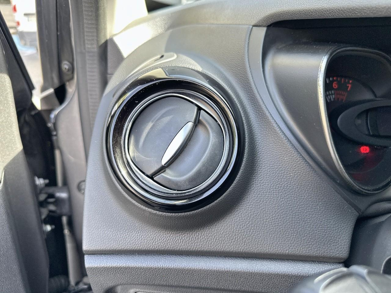 Renault Captur 0.9 tce 90ch energy intens euro6c — photo 44