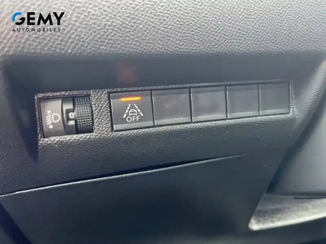 Peugeot 2008 electrique 136 ch — photo 13