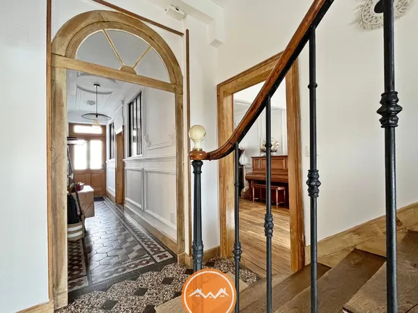 Maison 7 pièces 200 m²