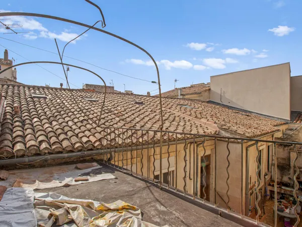 APPARTEMENT T4 - AVENUE CARNOT - NIMES