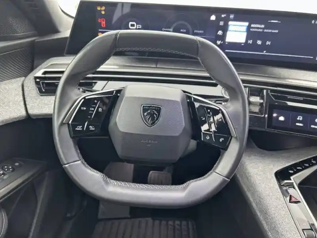 Peugeot 3008 hybrid 136 e-dcs6 — photo 38