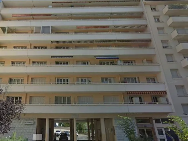 Parking 13 m²