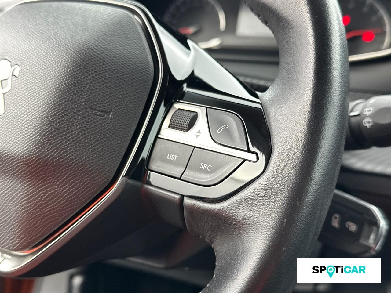 Peugeot 2008 1.2 puretech 100ch s&s style — photo 18