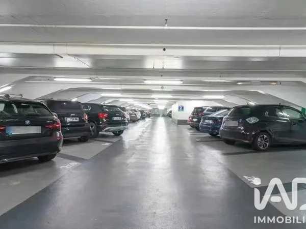 Parking 14 m²