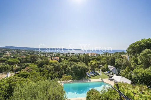 Villa 8 pièces 200 m²