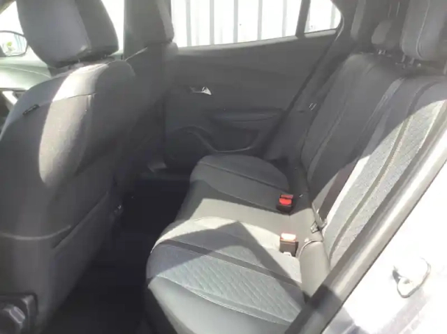Peugeot 2008 nouveau 130 s&amp;s eat8 allure — photo 12