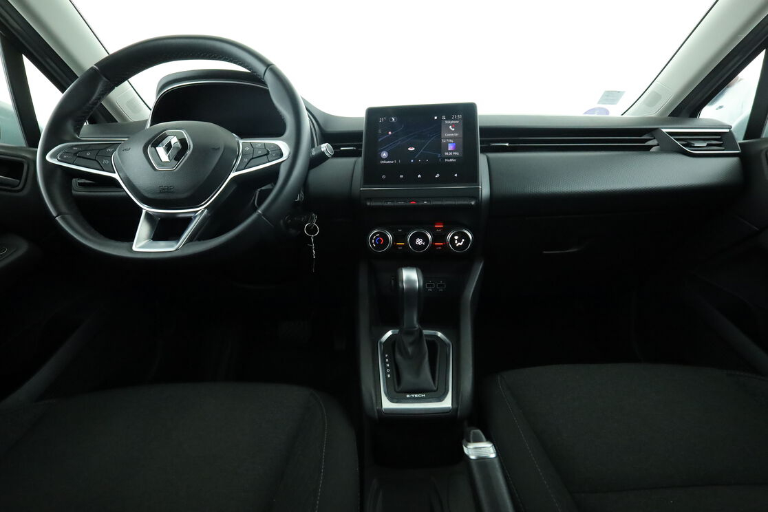 Renault Clio 1.6 E-Tech Business — photo 11