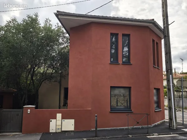 Local commercial de 55 m² rénové, Plan des quatre Seigneurs