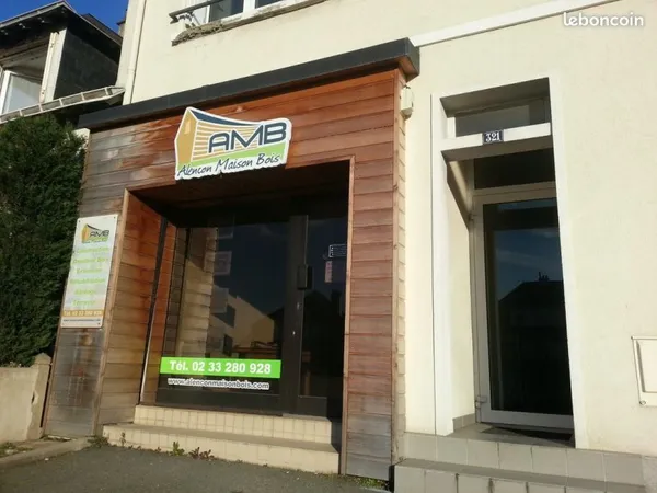 Local commercial 25 m² ou studio
