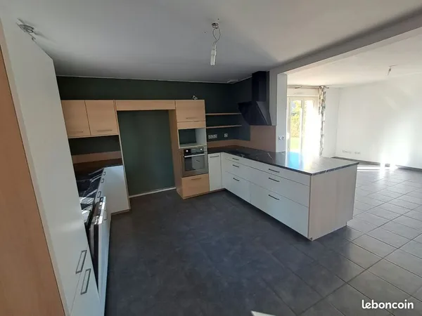 Maison individuelle 170 m² sur terrain plat de 1000 m²