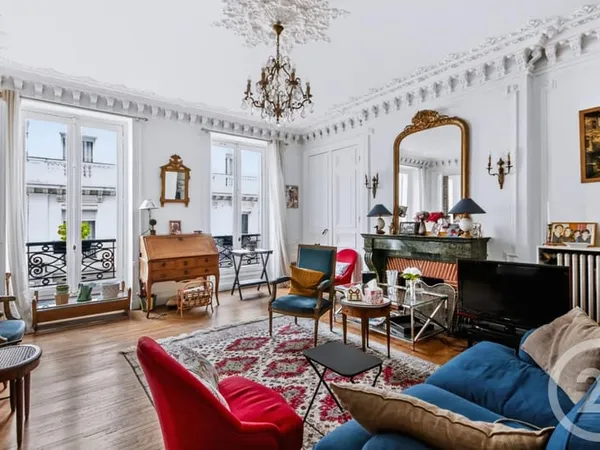 Appartement 7 pièces 132 m²