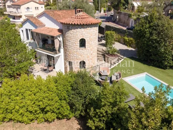 CANNES OXFORD - Superbe villa 6 pièces entièrement rénovée