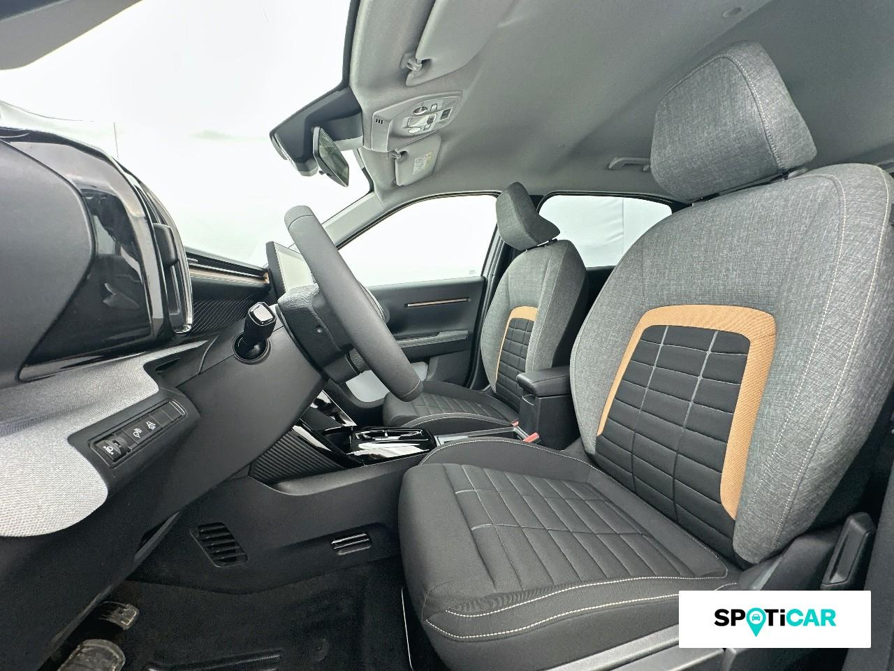Citroën C3 Aircross 1.2 hybride 145ch plus e-dcs6 — photo 9