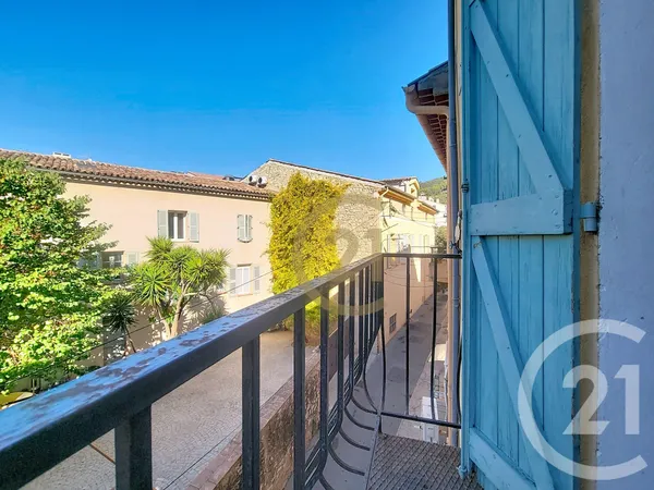 Studio 1 pièce 29 m²