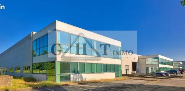 Local industriel 2 649 m²