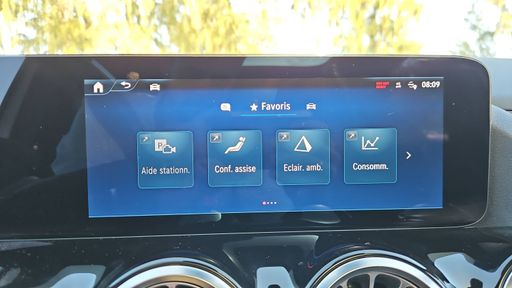 Mercedes Classe GLA 250e 218 EQ Power 8G-DCT - AMG Line – 2023 – 12821 km – Hybride rechargeable – Boîte Automatique — photo 9