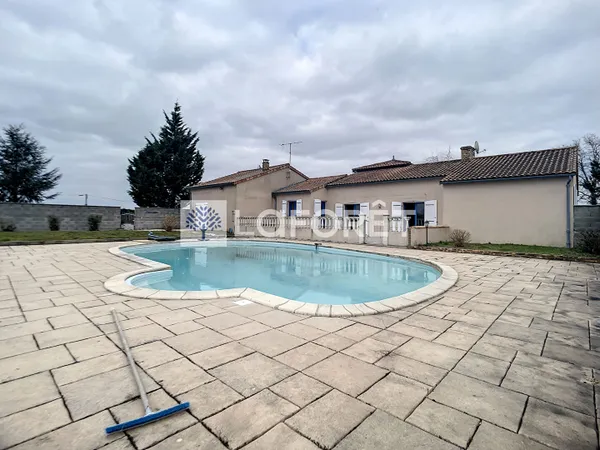 Maison 10 pièces 150 m²