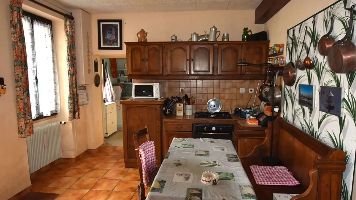 Photo 8