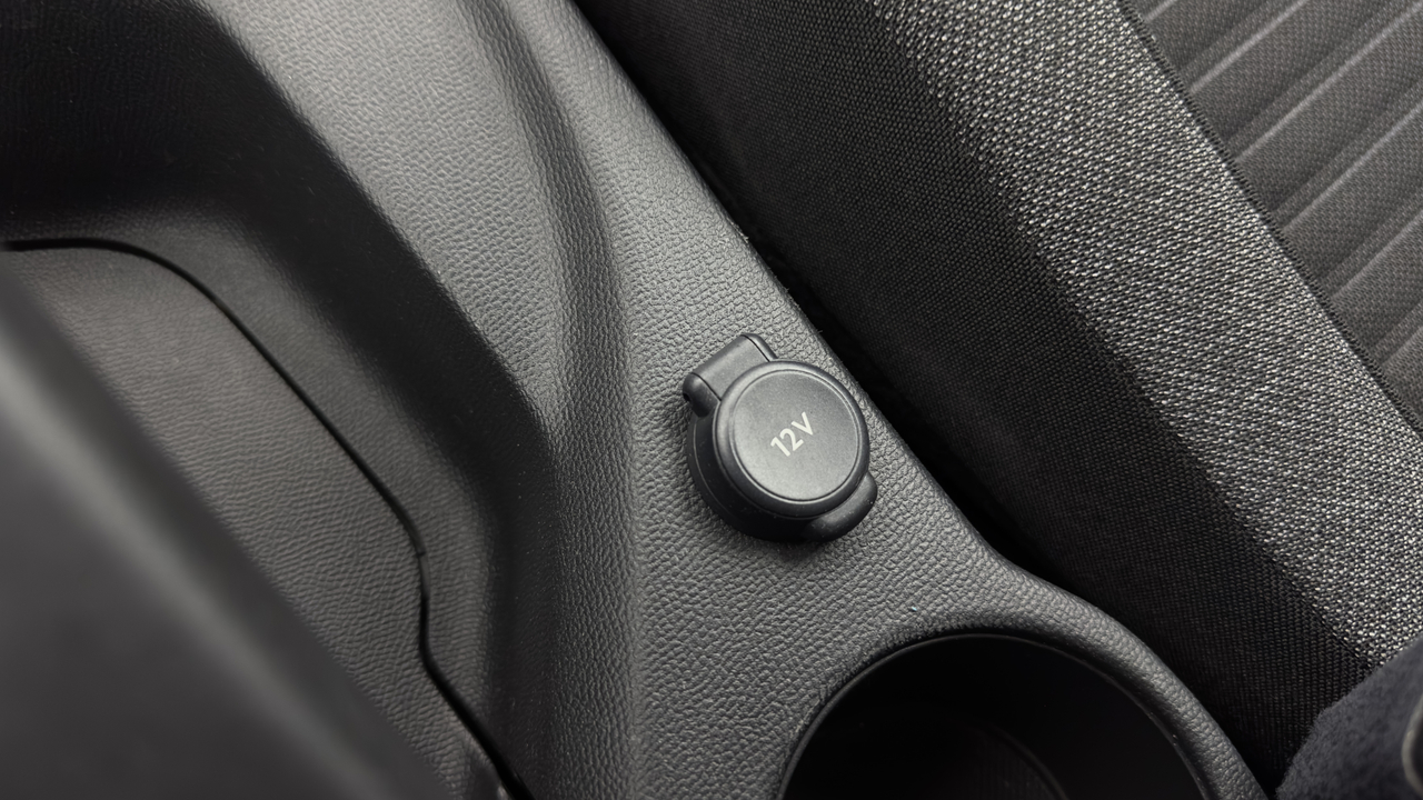 Peugeot 208 PureTech 100 S&amp;S EAT8 — photo 24