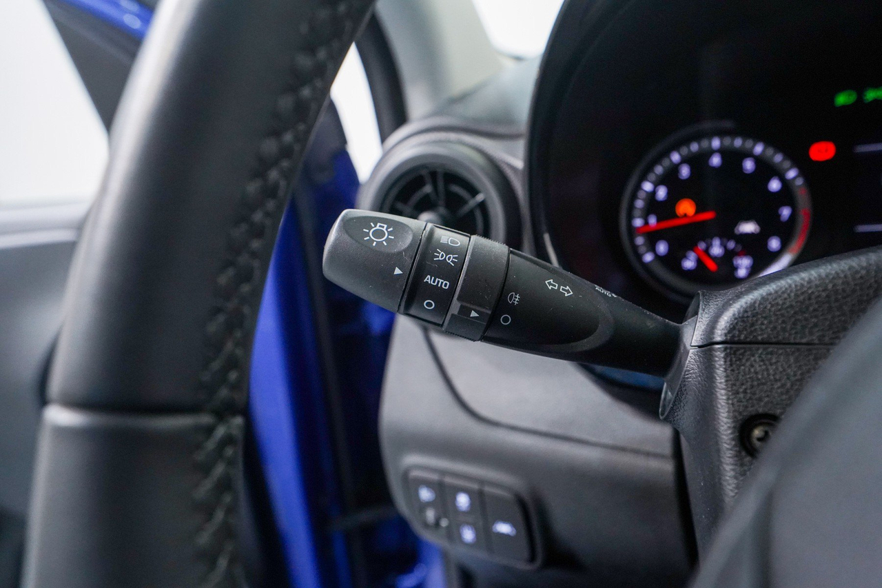 Hyundai i10 — photo 21