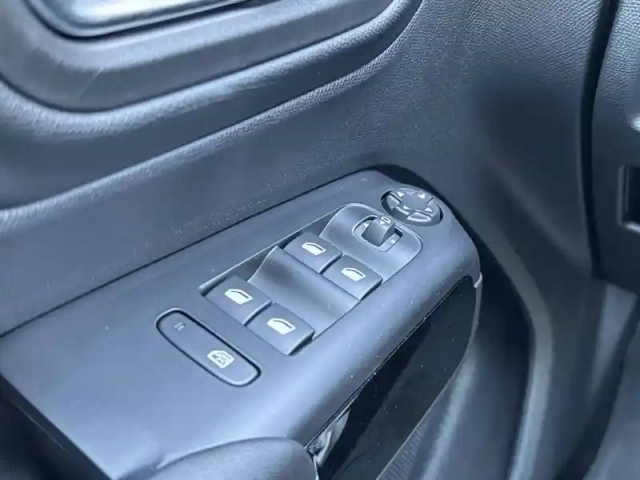 Citroën C5 Aircross hybride 136 e-dcs6 — photo 24