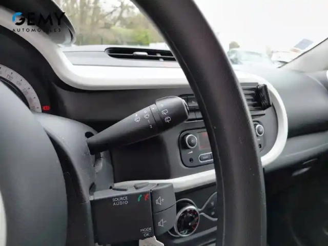 Renault Twingo iii achat intégral - 21 — photo 19