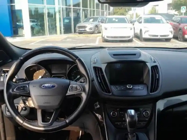 Ford Kuga 1.5 ecoboost 182ch stop&amp;start st-line 4x4 bva — photo 7