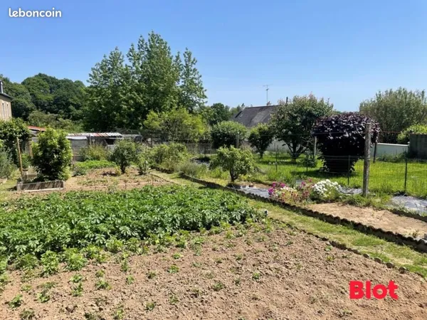 Terrain 650 m² Fougeres