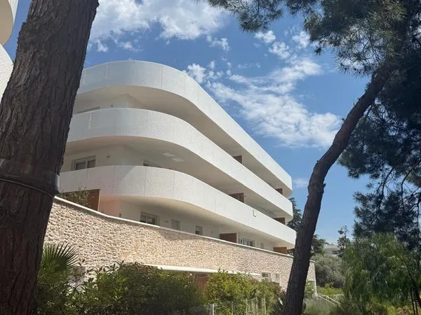 T3 68 m² avec grande terrasse de 28 m² - Résidence récente - Marseille 13e / La Loubière