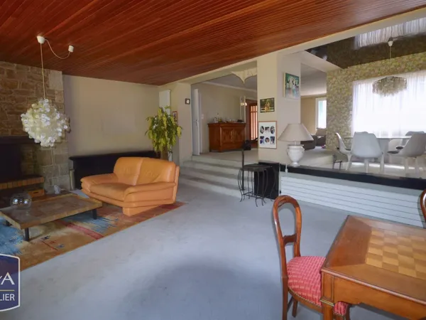 Maison Vente Cholet 7p 193m² 362000€