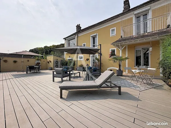 Maison 7 pièces 200 m²