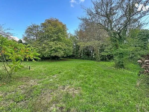 Terrain 582 m²