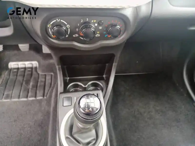 Renault Twingo iii sce 65 - 20 — photo 29