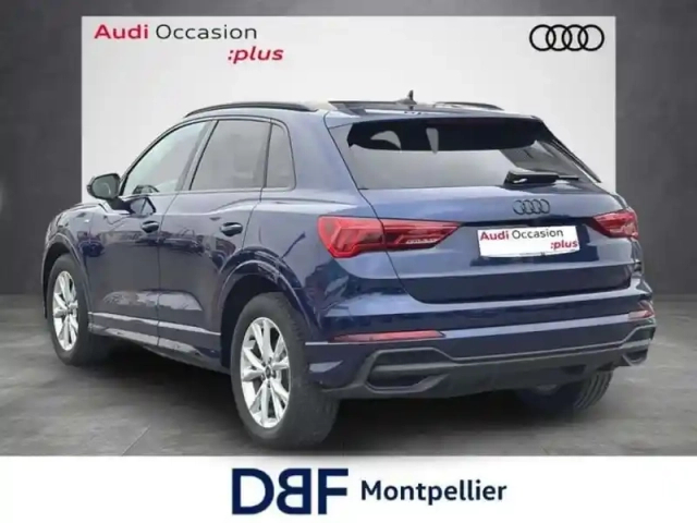 Audi Q3 35 tfsi 150 ch s tronic 7 s line plus — photo 14