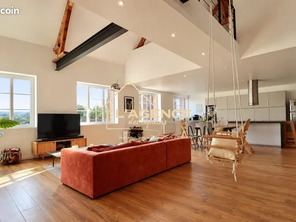 Maison 8 pièces 260 m²