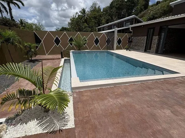 Villa 5 pièces 171 m²